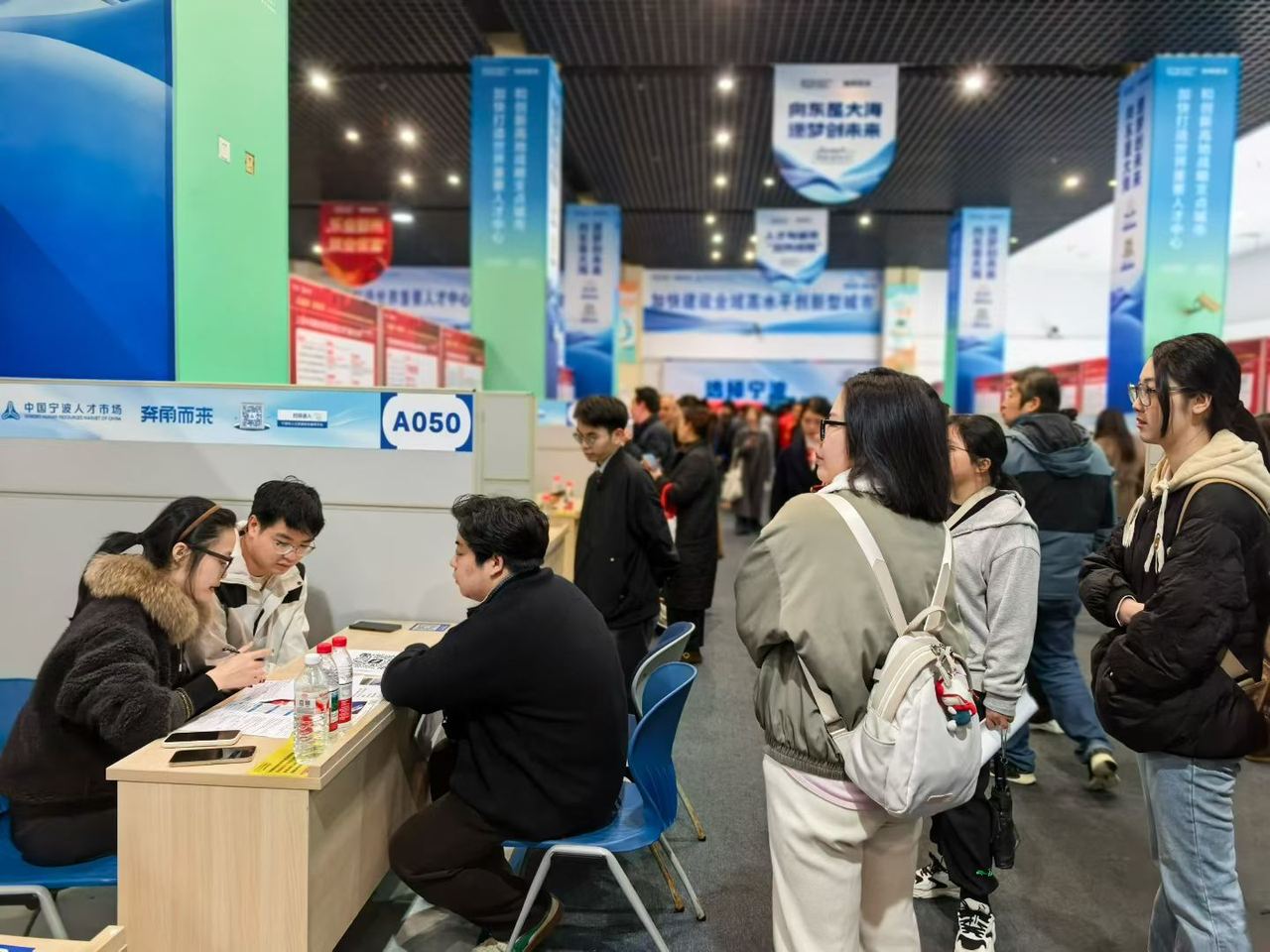 “宁波智造”到底在抢哪种人？记者在现场挖到了这些“料”