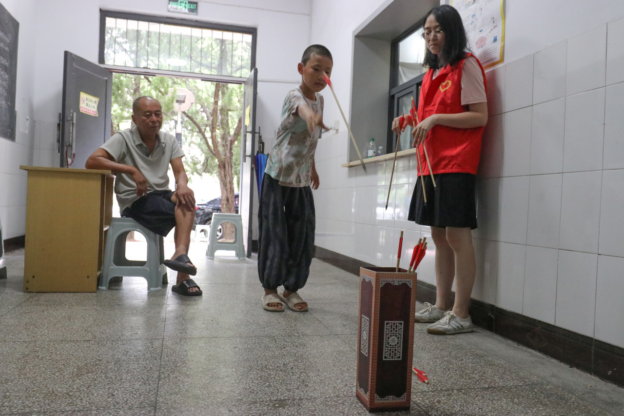 10岁“小客人”，成了宁波这处安置点的“团宠”